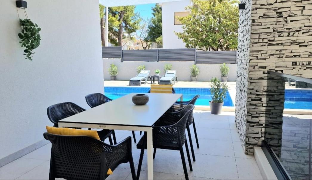 Villa Ema Kastela With Private Heated Pool ภายนอก รูปภาพ