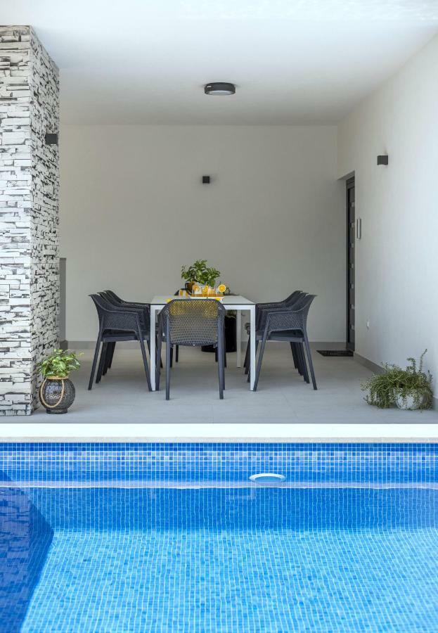 Villa Ema Kastela With Private Heated Pool ภายนอก รูปภาพ