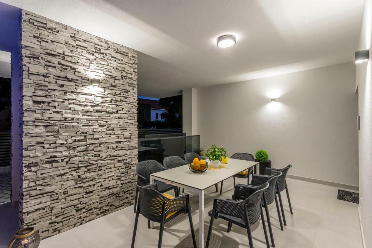 Villa Ema Kastela With Private Heated Pool ภายนอก รูปภาพ